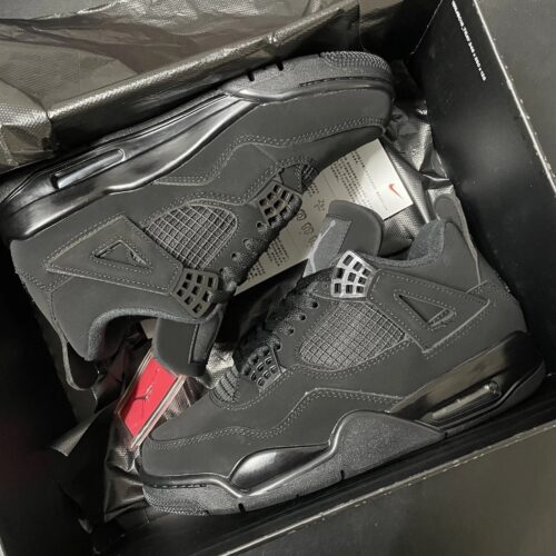 Air Jordan 4 Retro ‘Black Cat’ photo review